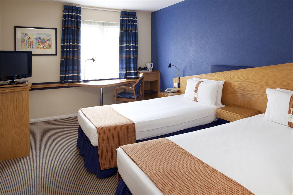 Holiday Inn Express Peterborough, An Ihg Hotel Habitación foto